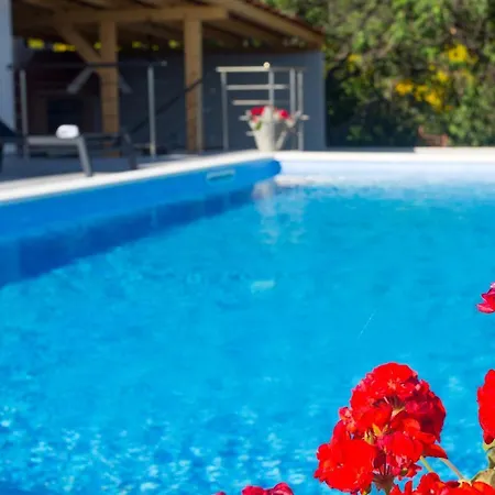 Luxury With Large Pool And Sea View Apartment Kastela