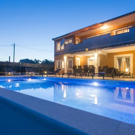 Luxury With Large Pool And Sea View * Kastela