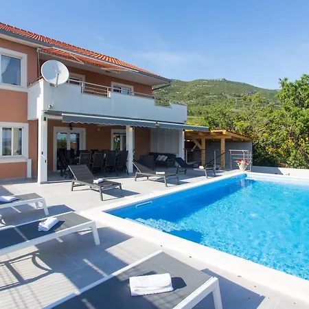 Apartamento Luxury With Heated Pool&sea And Mountain View Kaštela