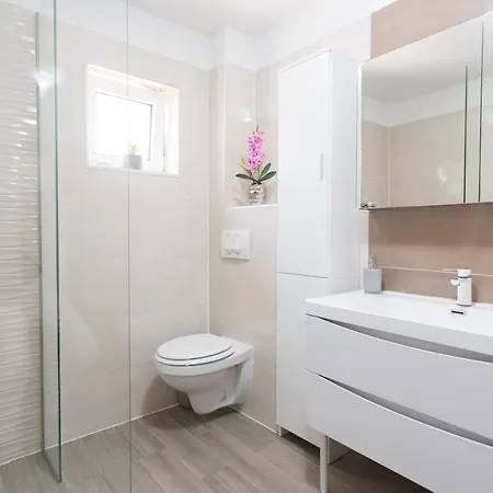 Luxury With Heated Pool&sea And Mountain View