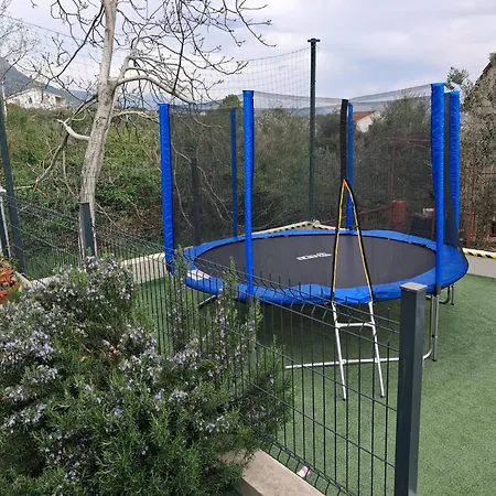 Luxury Apartment&heated Pool&football Court&children's Playground Apartment Kastela