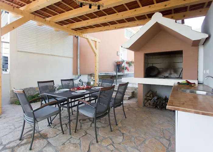 Apartment Luxury Apartment&heated Pool&football Court&children's Playground Kastela